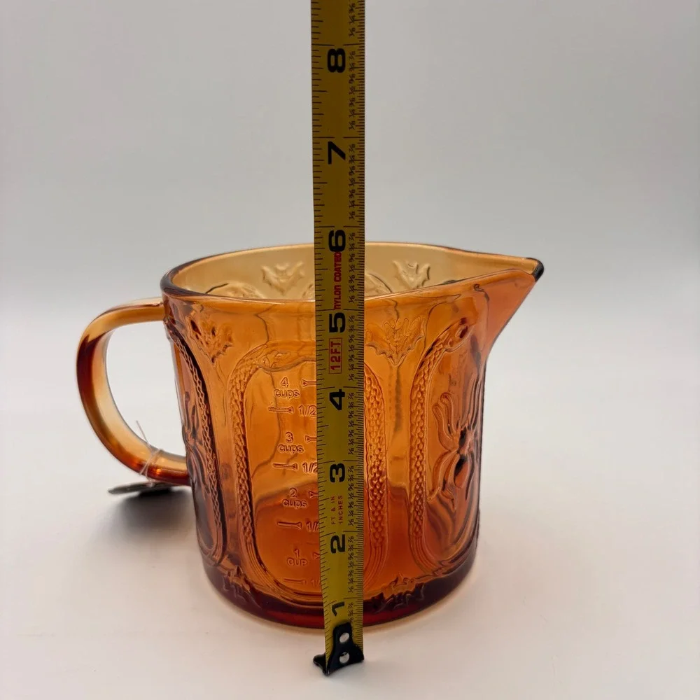 Cook With Color CWC Amber Glass Measuring Cup 32oz Spiders Snakes Bats Halloween
